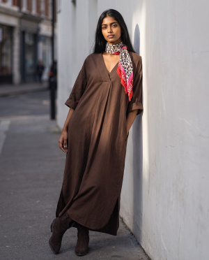 Robe tube poche v