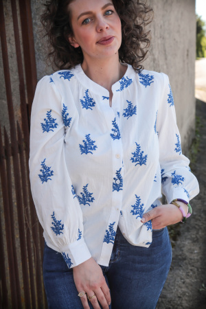 Chemise brodée Eglantine