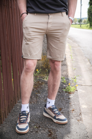 Bermuda chino Terra