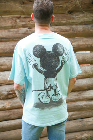 Tee shirt mouse suspect