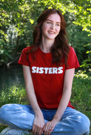 Tee shirt sister