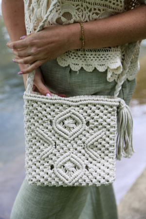 Sac crochet pompon