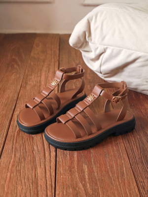 Spartiates manue soleil