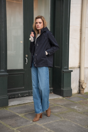 Impermeable celya court