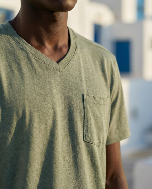 Tee shirt col v john