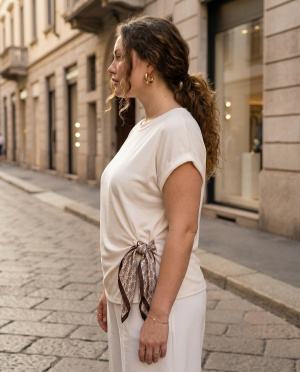 Tee shirt foulard