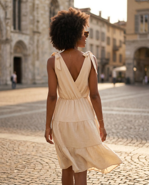 Robe bretelle nouettes