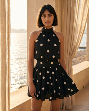Robe dos nu poistiers