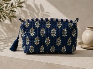 Trousse de toilette pompon