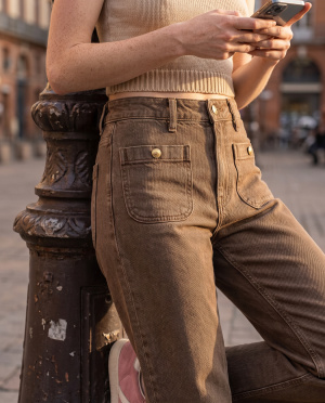 Pantalon caro